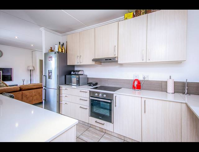 2 BEDROOM APARTMENT TO LET IN RIVONIA
